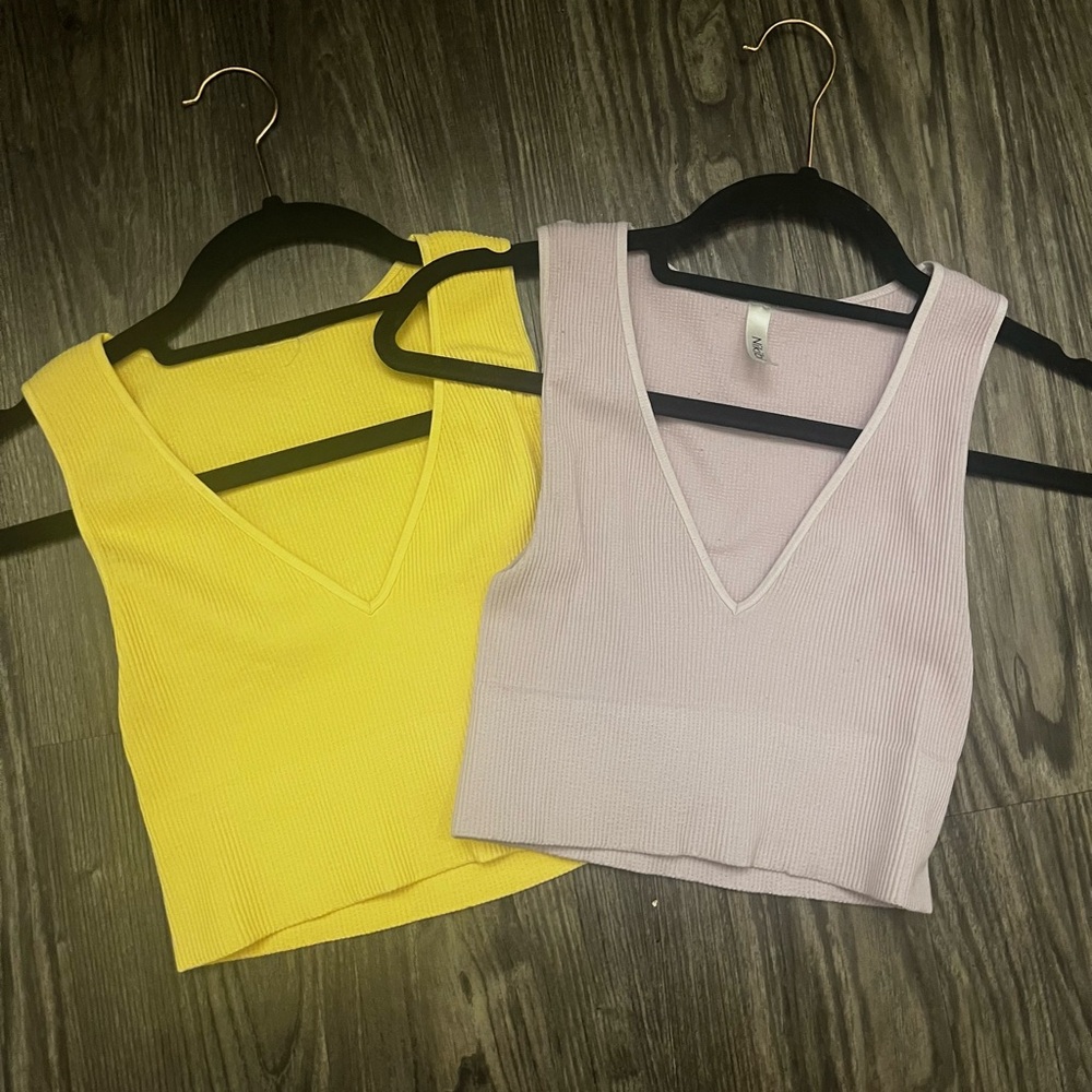 two simple summer tank tops great for hanging with friends
